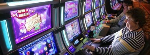 FACTORS TO CONSIDER BEFORE PICKING AN ONLINE CASINO SLOT SITE